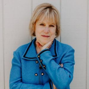 Headshot of Nancy Settle-Murphy